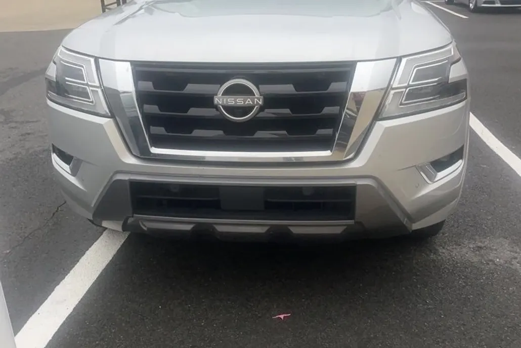 2023 Nissan Armada Platinum photo 1