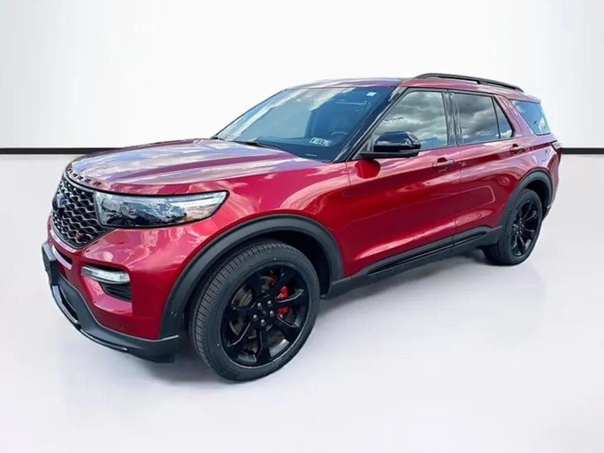 2021 Ford Explorer ST photo 1