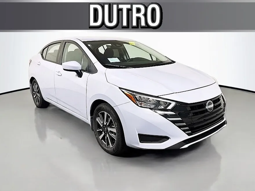 2025 Nissan Versa 1.6 SV photo 1