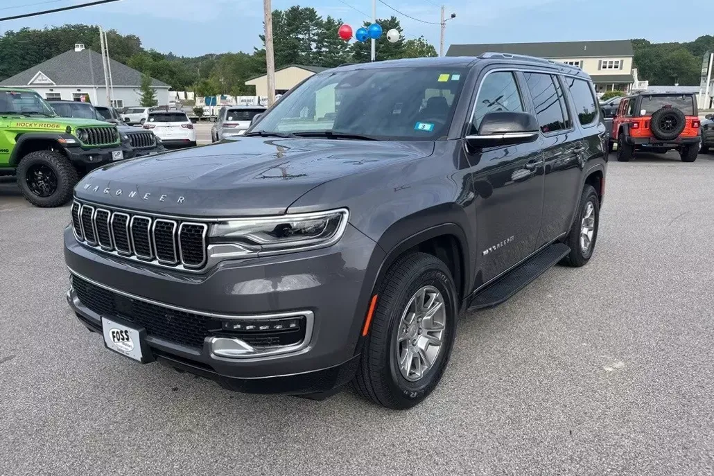 2024 Jeep Wagoneer Base photo 1