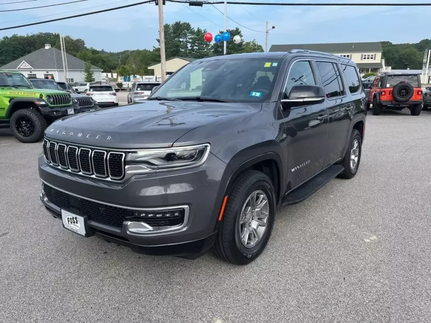 2024 Jeep Wagoneer Base photo 1