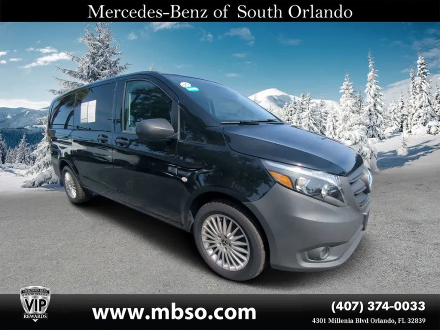 2023 Mercedes Benz Metris photo 1