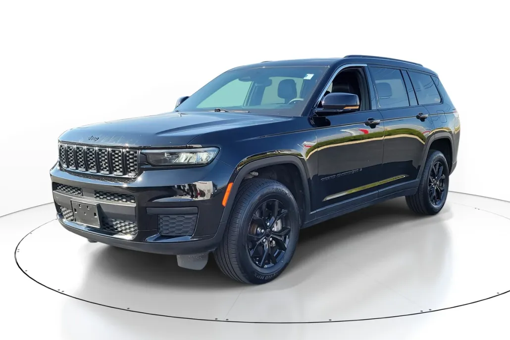 2024 Jeep Grand Cherokee Altitude photo 1