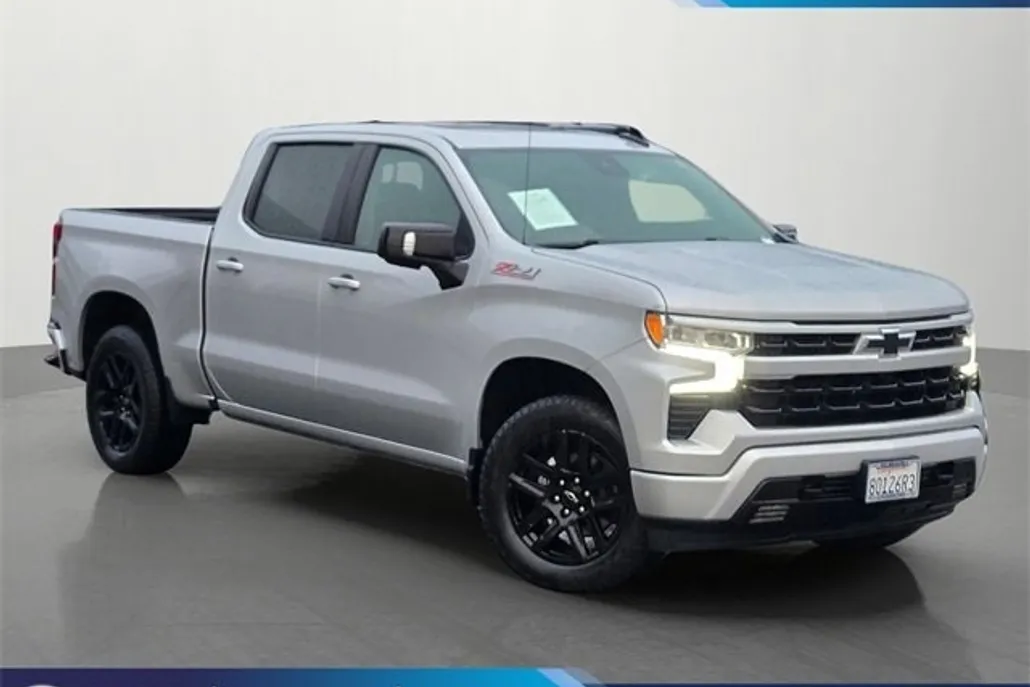 2022 Chevrolet Silverado 1500 RST photo 1