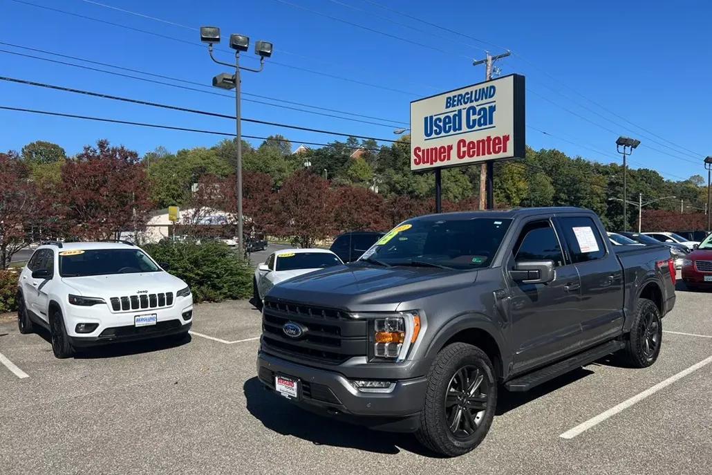 2022 Ford F-150 Lariat photo 1