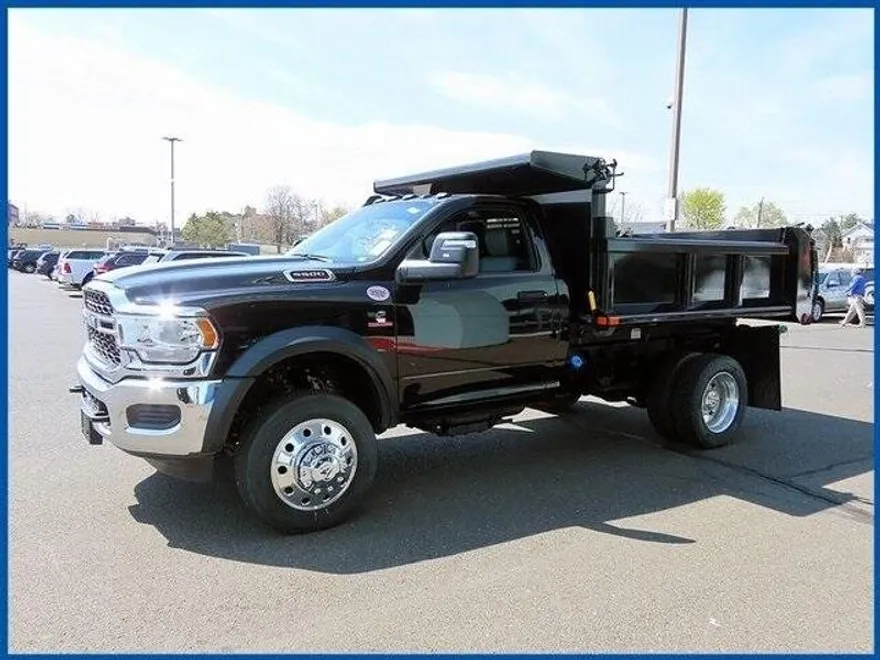 2024 Ram 5500 Tradesman photo 1