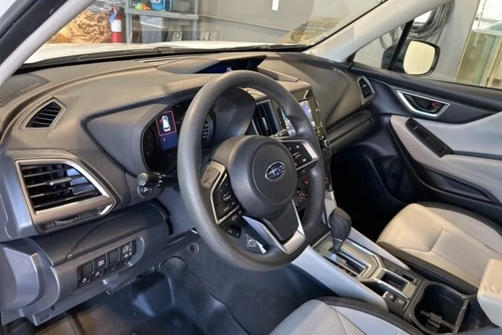 2021 Subaru Forester Base photo 1