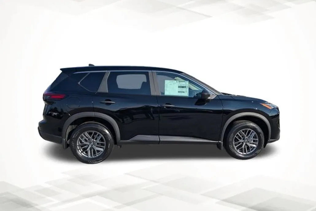 2026 Nissan Rogue S photo 1
