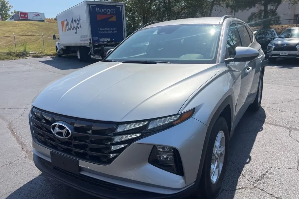 2024 Hyundai Tucson SEL photo 1