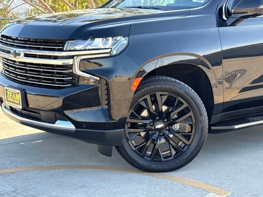 2021 Chevrolet Tahoe LT photo 1