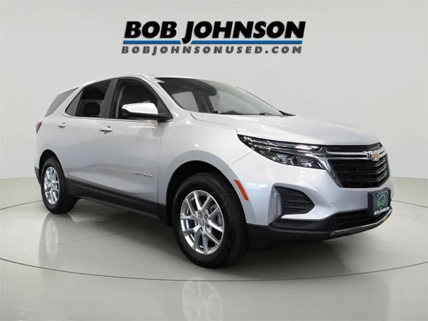 2022 Chevrolet Equinox LT photo 1