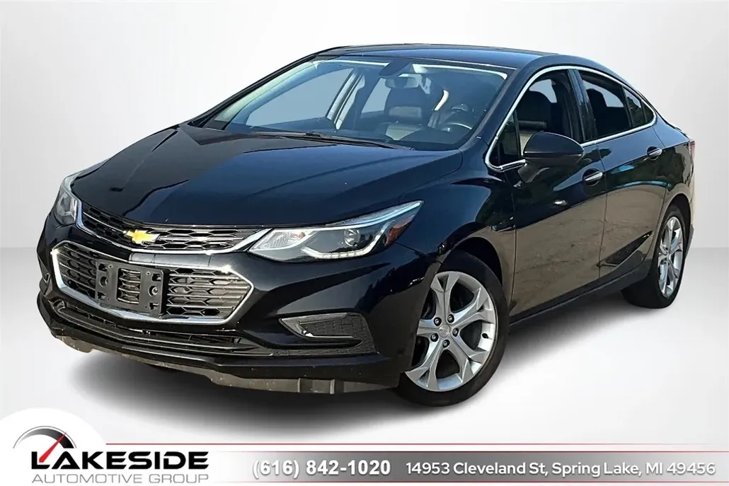 2018 Chevrolet Cruze Premier photo 1