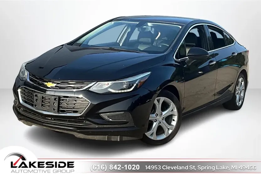 2018 Chevrolet Cruze Premier photo 1