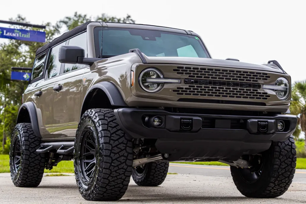 2025 Ford Bronco Badlands photo 1