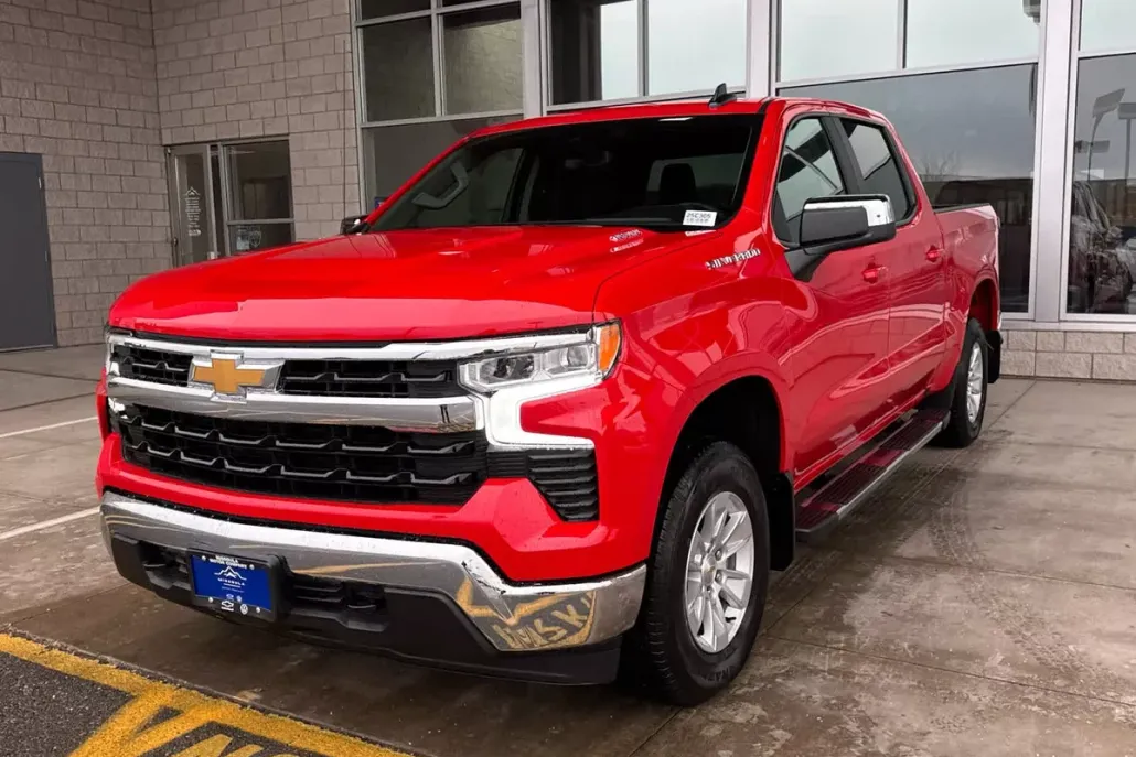 2025 Chevrolet Silverado 1500 LT photo 1
