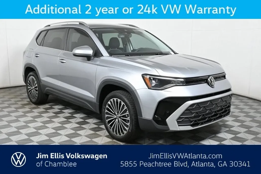 2025 Volkswagen Taos SE photo 1