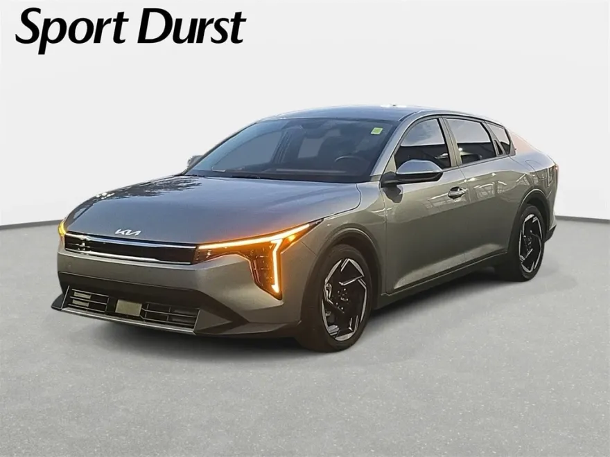 2025 Kia K4 EX photo 1