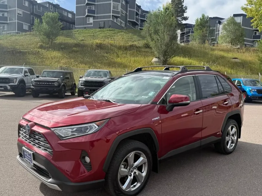 2020 Toyota RAV4 Hybrid Limited photo 1
