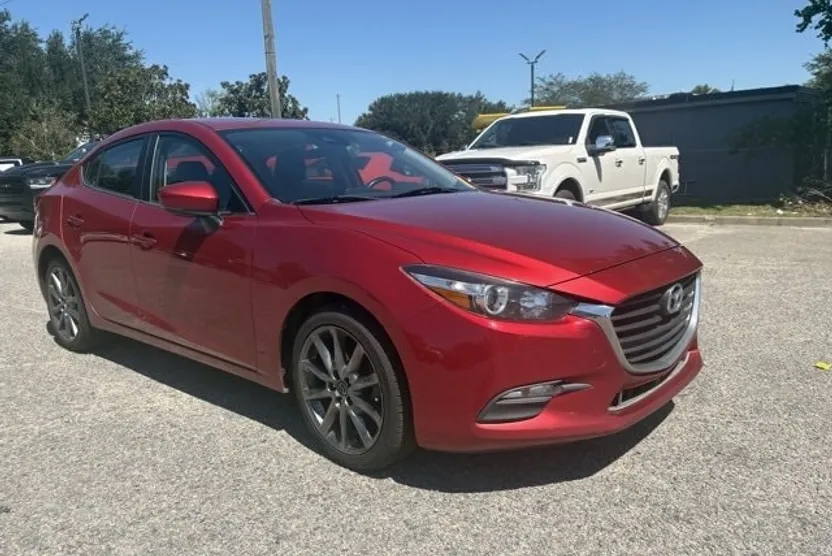 2018 Mazda Mazda3 Touring photo 1