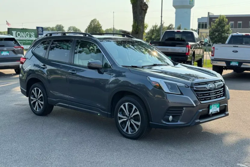 2023 Subaru Forester Limited photo 1