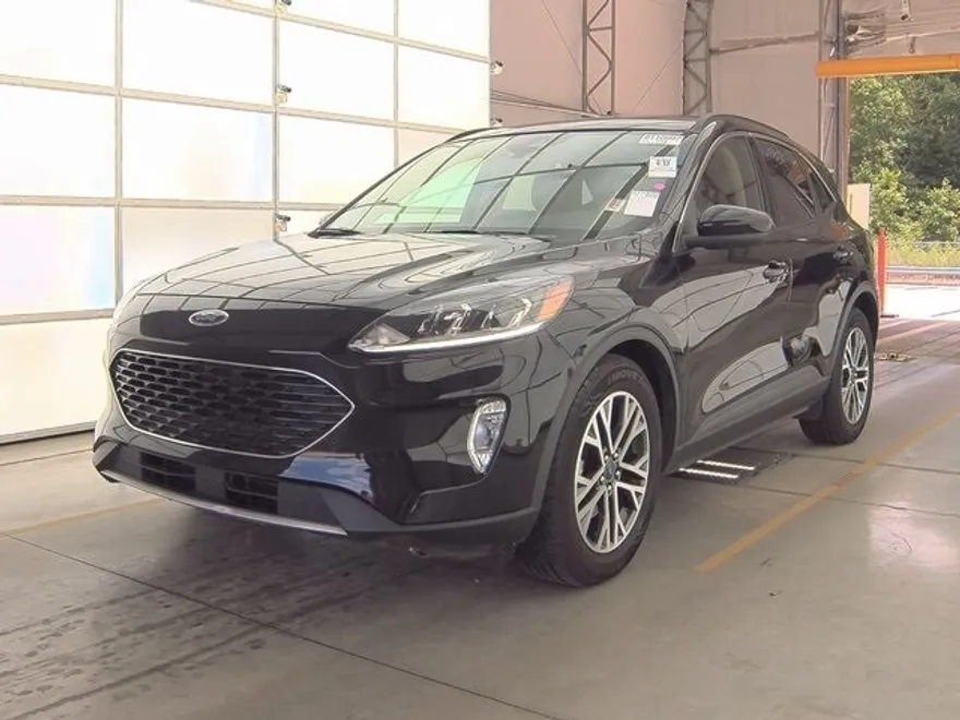 2020 Ford Escape SEL photo 1