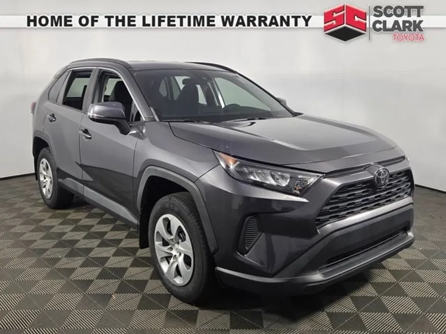 2020 Toyota RAV4 LE Sport photo 1