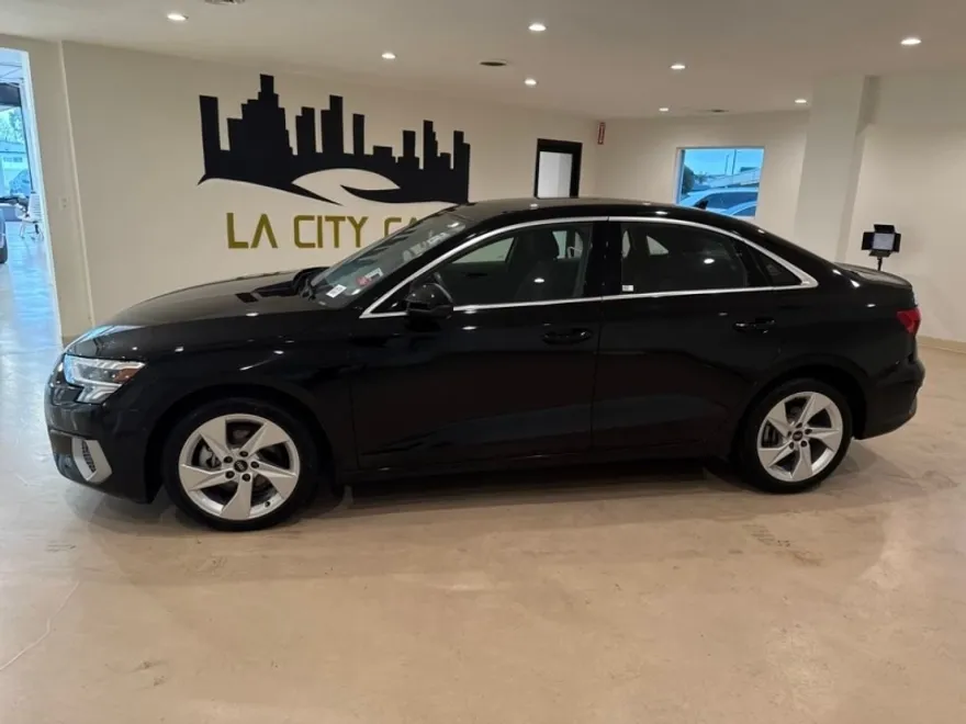 2023 Audi A3 40 Premium photo 1