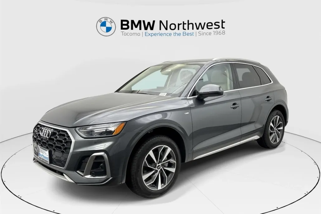 2022 Audi Q5 S line Premium Plus photo 1
