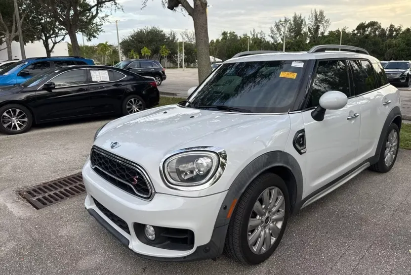 2018 Mini Cooper Base photo 1