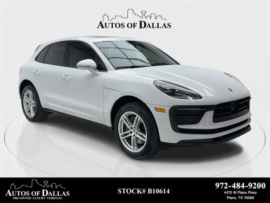 2023 Porsche Macan T photo 1
