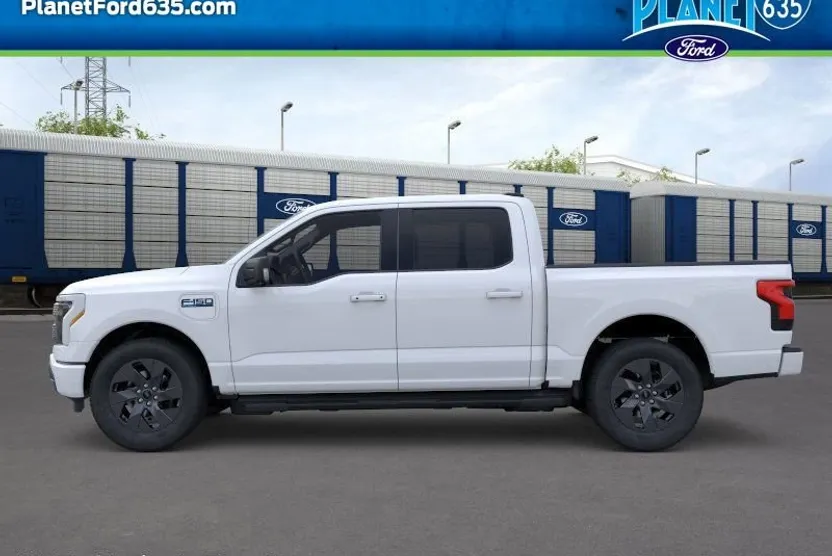 2025 Ford F-150 Lightning photo 1