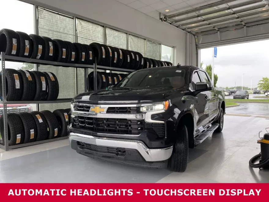 2023 Chevrolet Silverado 1500 LT1 photo 1