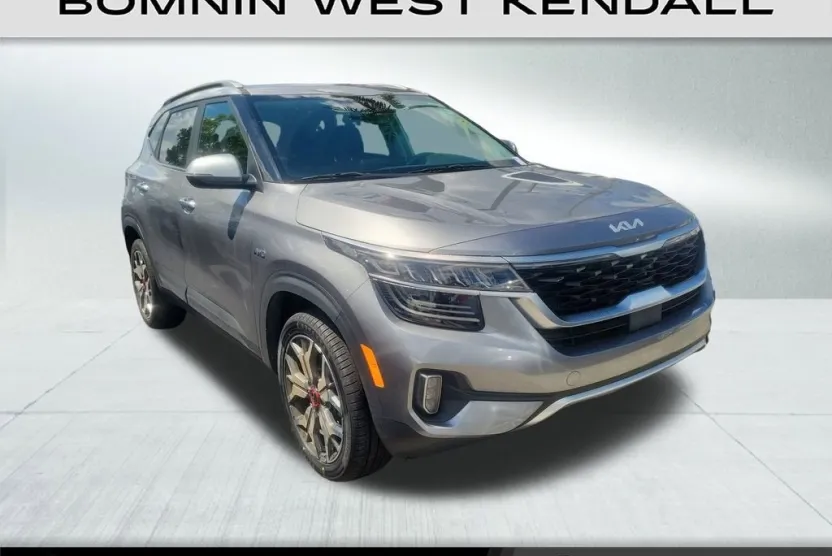 2023 Kia Seltos SX photo 1