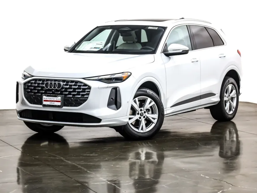 2025 Audi Q5 Premium TFSI photo 1