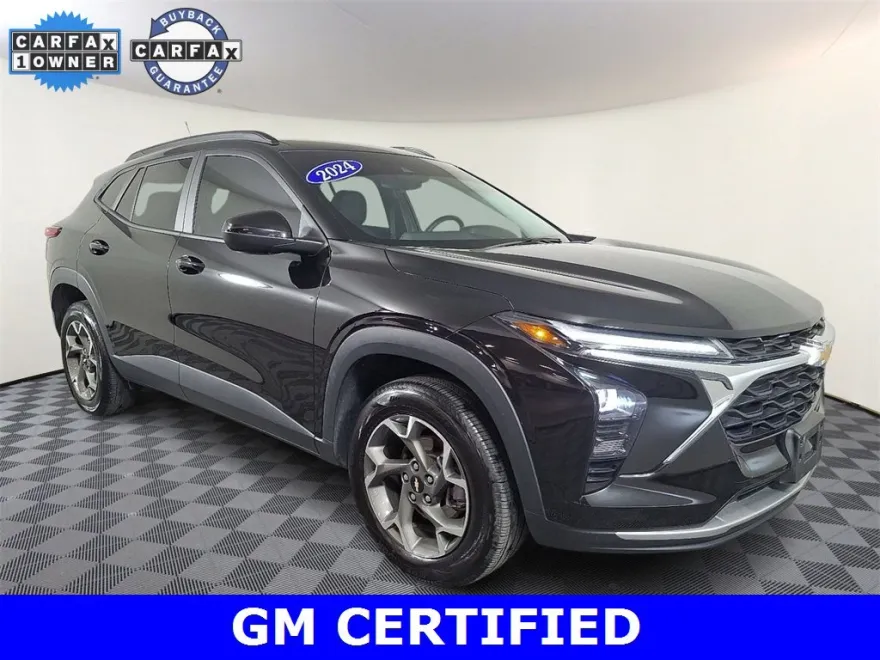 2024 Chevrolet Trax LT photo 1