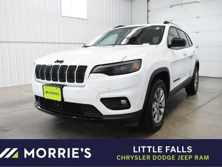 2023 Jeep Cherokee Altitude Lux photo 1