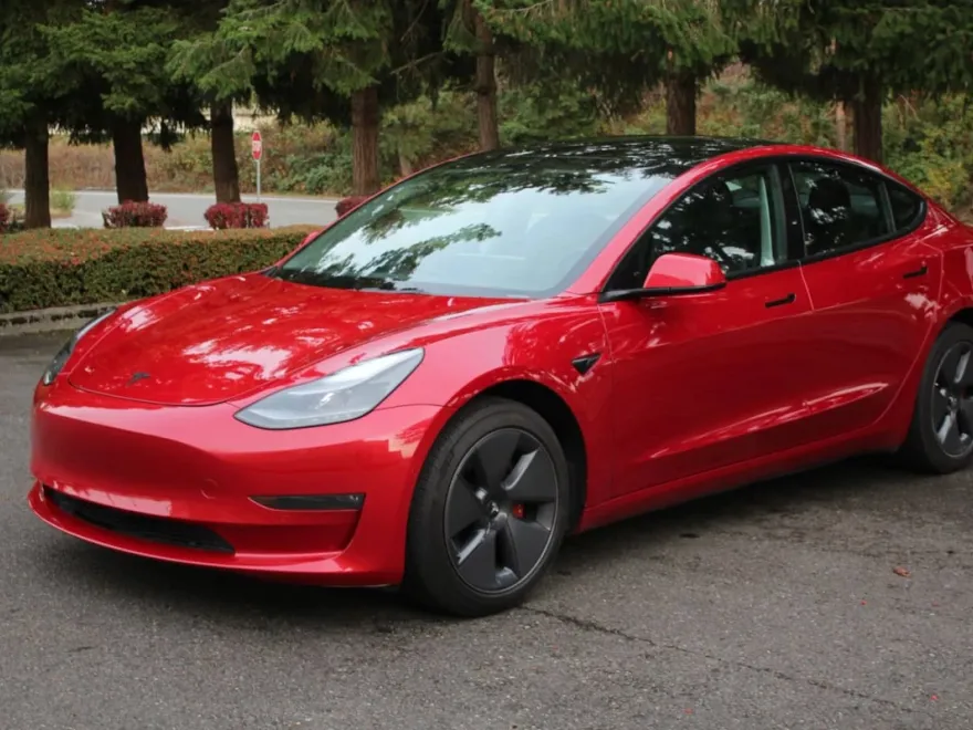 2022 Tesla Model 3 Long Range photo 1