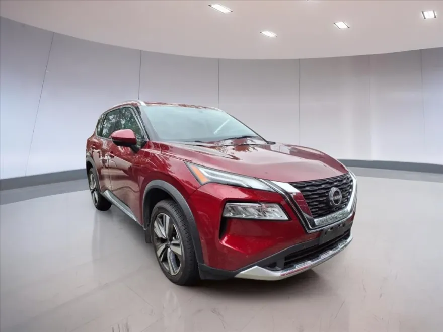 2023 Nissan Rogue Platinum photo 1