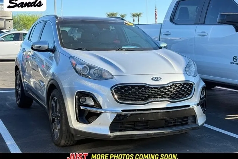 2020 Kia Sportage EX photo 1
