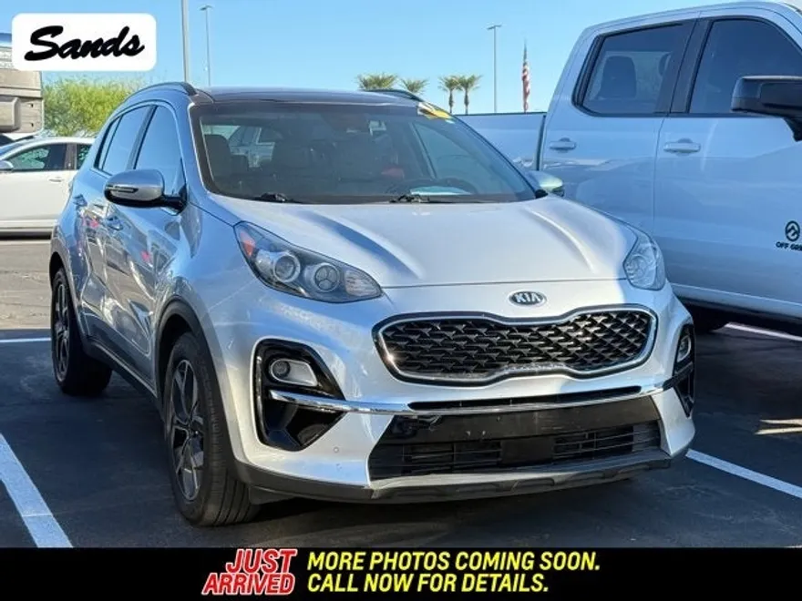 2020 Kia Sportage EX photo 1