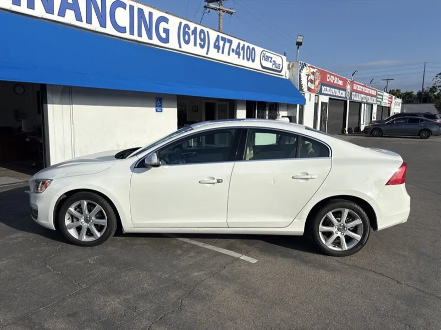 2016 Volvo S60 T5 Drive-E Premier photo 1