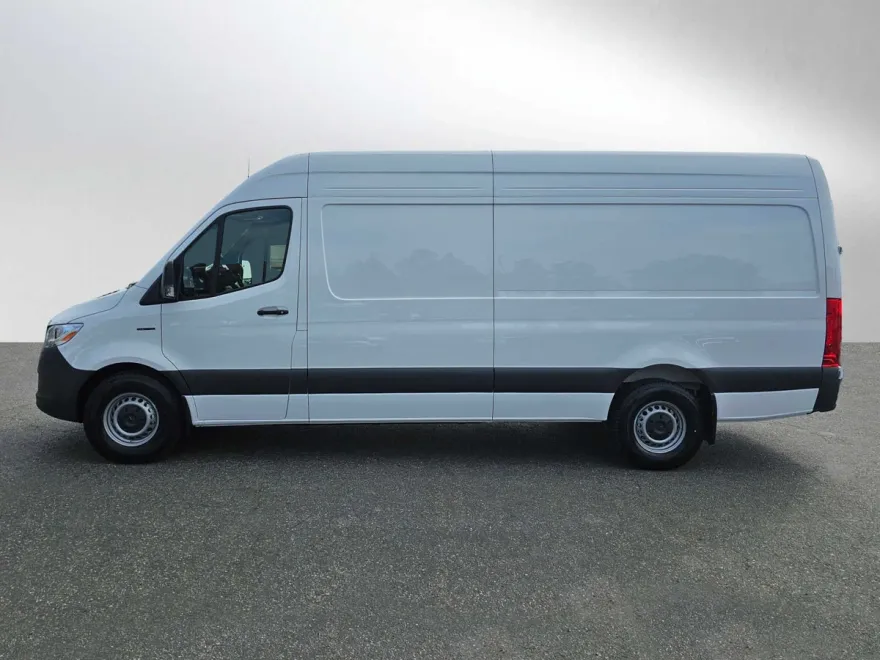 2024 Mercedes Benz eSprinter High Roof 170" photo 1