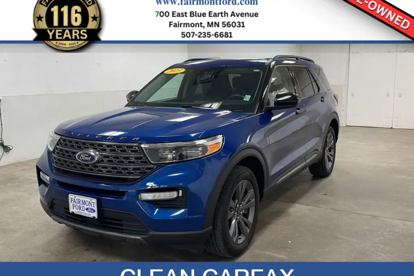 2023 Ford Explorer XLT photo 1