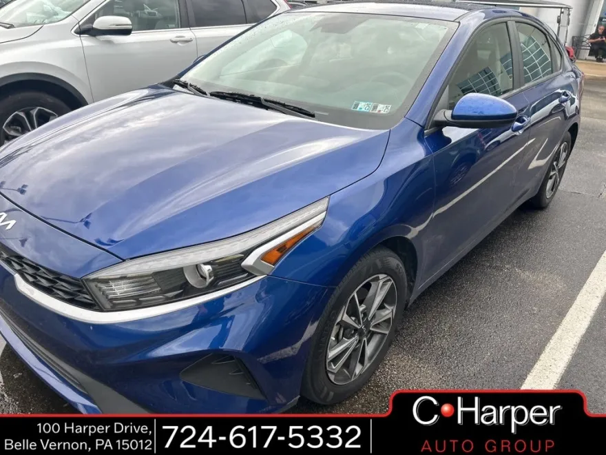 2023 Kia Forte LXS photo 1