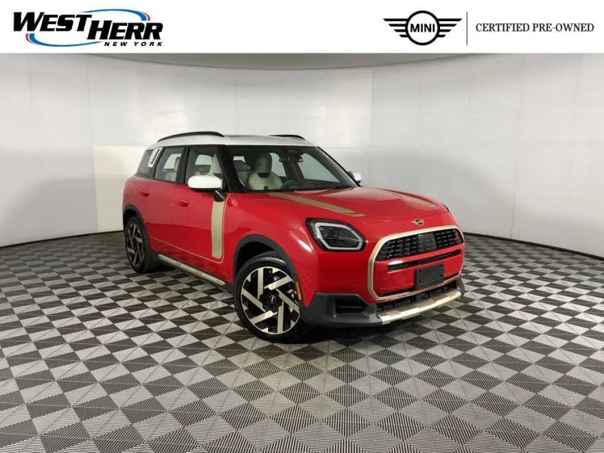 2025 Mini Cooper S ALL4 photo 1