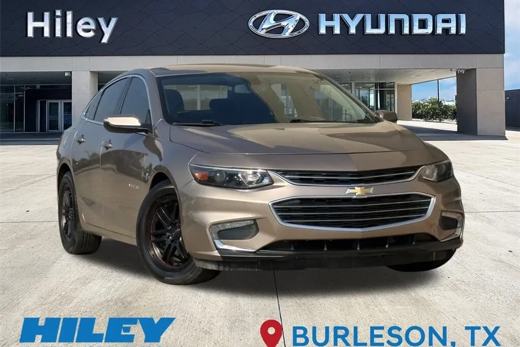 2018 Chevrolet Malibu 1LT photo 1