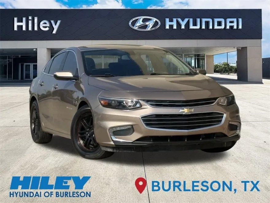 2018 Chevrolet Malibu 1LT photo 1