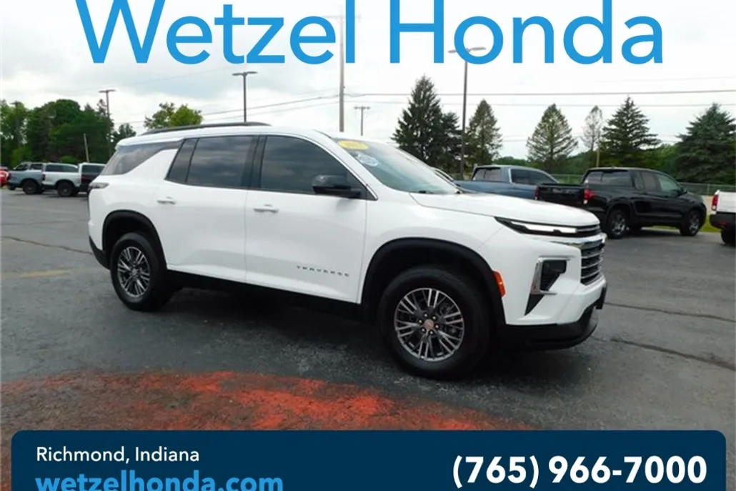 2025 Chevrolet Traverse photo 1