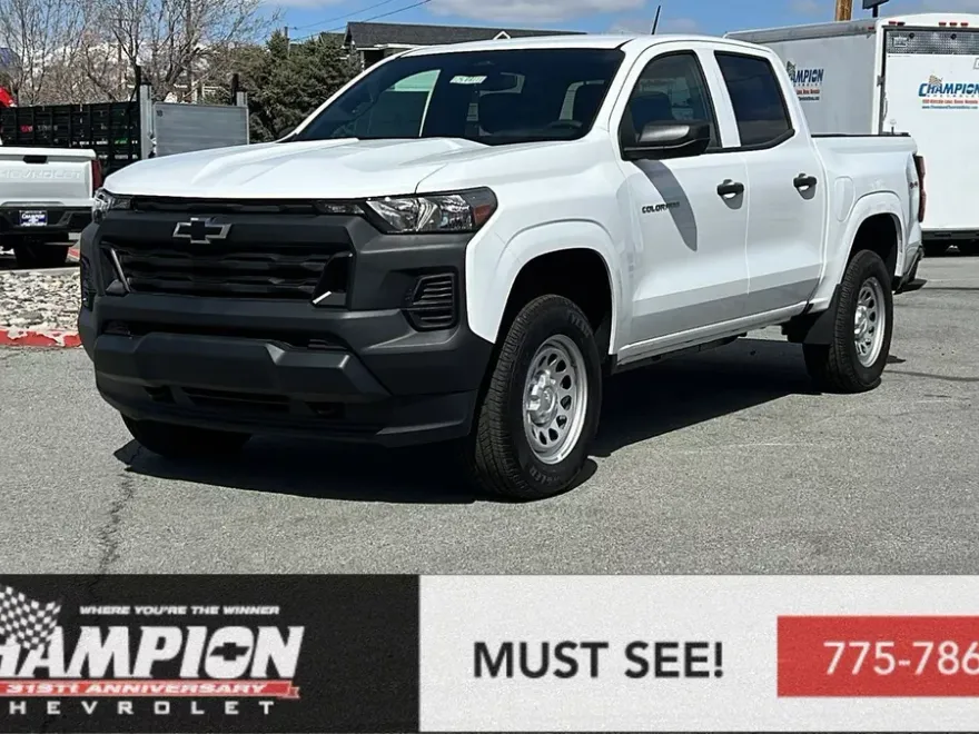 2025 Chevrolet Colorado LT photo 1