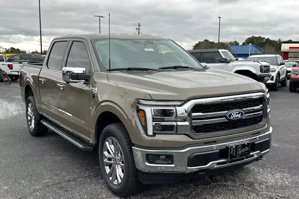 2025 Ford F-150 Lariat photo 1